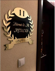 Custom Family Crest Name Plate – Royal Laurel Wreath Design